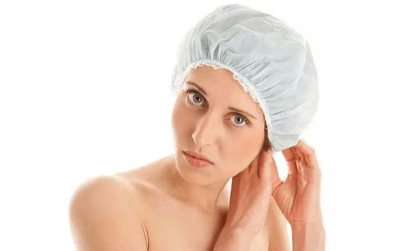 wrap-your-hair-with-a-platics-hat