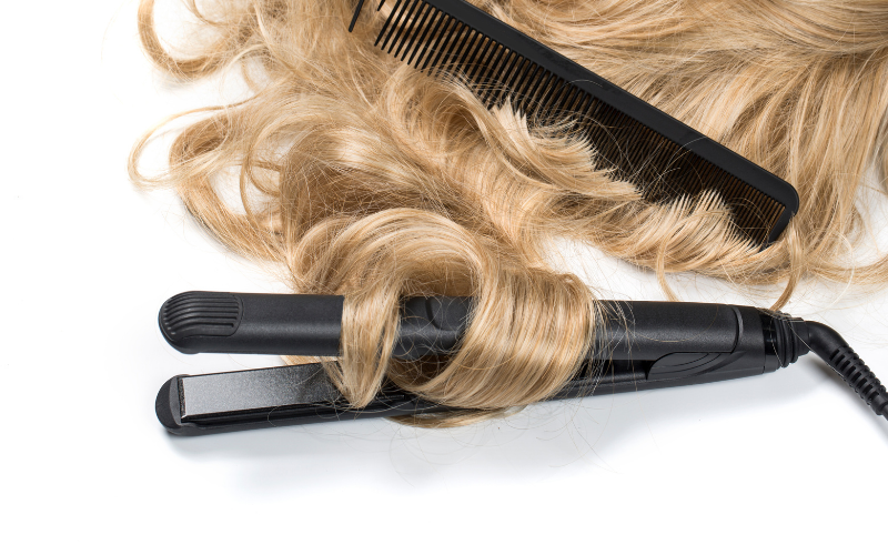 use-curling-iron-to-restore-a-wig 